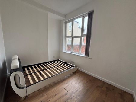 1 bedroom flat to rent - Photo 2