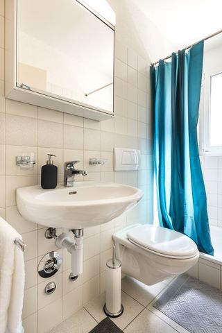 Moderne 5.5-Attikawohnung an zentraler Lage - Photo 3