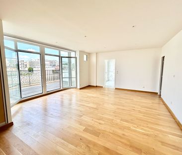 Appartement Neuilly Sur Seine 5 pièces Ile de la grande Jatte 220 m2 - Photo 1