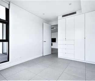 Luxury Living with Chatswood Convenience - Photo 2