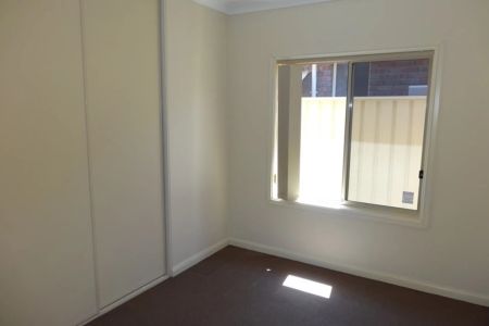 3 BEDROOM HOME WALKING DISTANCE TO NORTHFIELD PRIMARY SCHOOL! - Photo 5