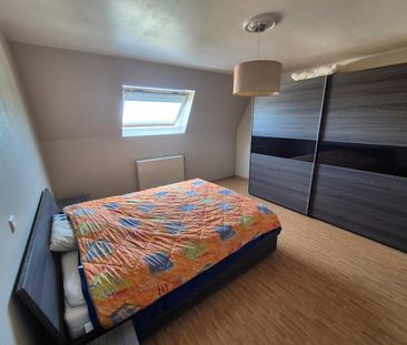 Ruim duplex-appartement met garage te Zulte - Foto 5