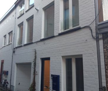 Huis te huur in Gent voor € 1.300 met 2 slaapkamers - foto 2