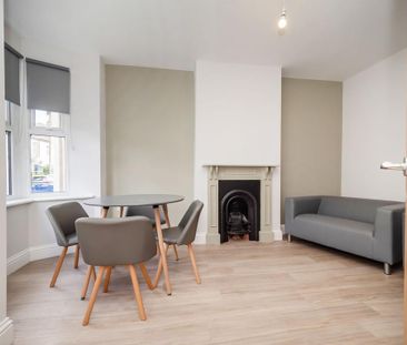 5 bedroom terraced house to rent - Photo 1