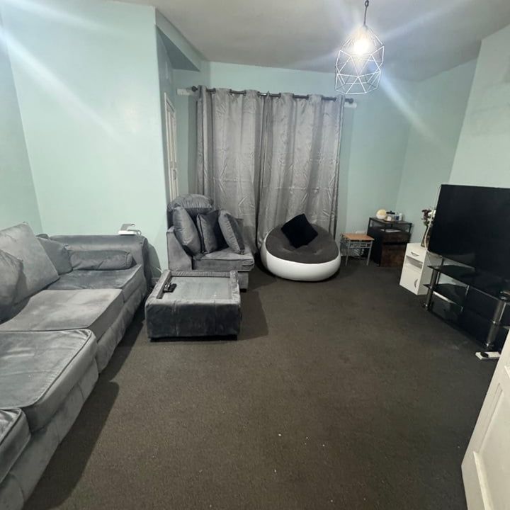 Room in a Shared House, Barrmill Road, G43 - Photo 1