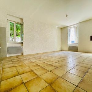 Location Appartement 3 pièces 70m² - Photo 2