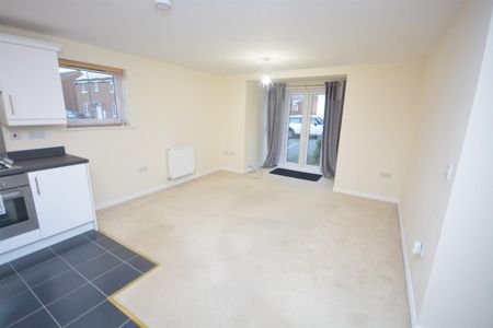 Coldstream Court, Stoke, Coventry - Photo 5