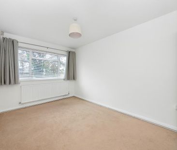 2 bedroom maisonette to rent - Photo 5