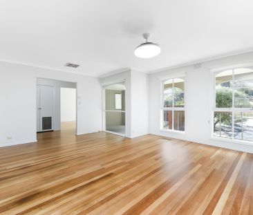 11 Burlington Crescent, Wantirna - Photo 1