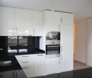 4 ½ PIÈCES - Au rez de chaussée - Photo 2