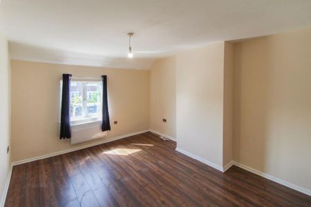 2 bedroom end of terrace house to rent - Photo 4