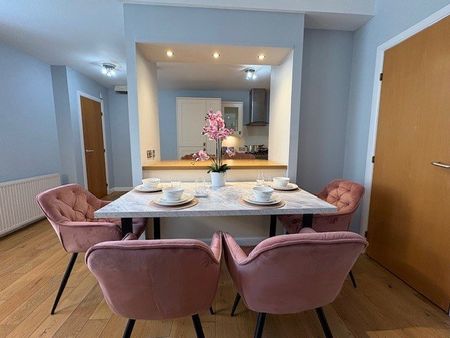 2 bedroom apartment to rent - Photo 4