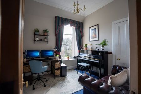 94a Hamilton Place, AB15 5BA, Aberdeen - Photo 2