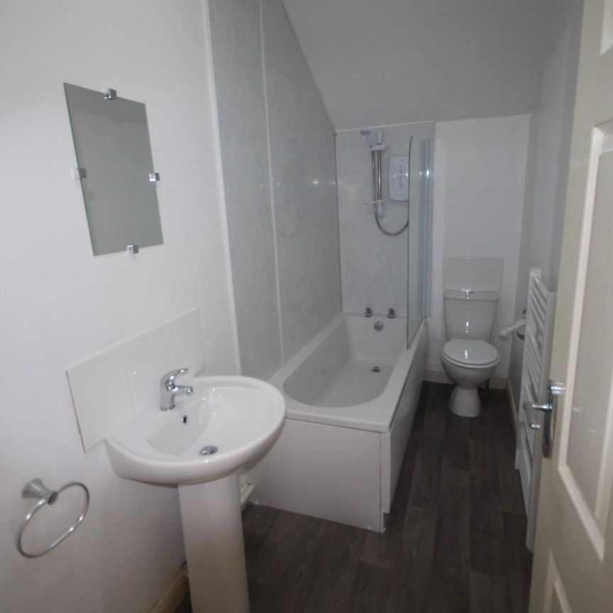 1 bedroom Flat To Let Total Size: 559 SQ FT - Photo 1