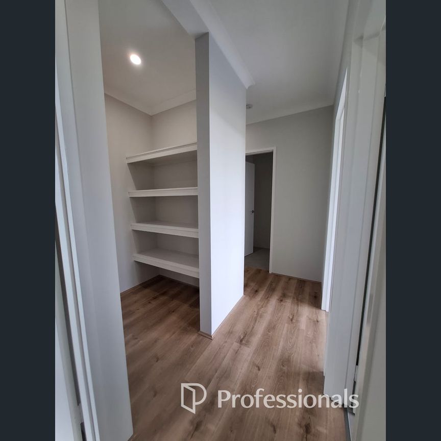 33A Hazelgrove Crescent, Millbridge, WA 6232 - Photo 1