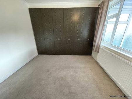 3 bedroom property to rent in Oldham - Photo 4