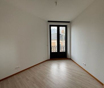 Location Appartement 4 pièces 85m² - Photo 3