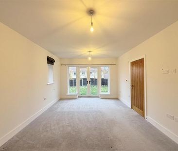 3 bedroom detached house to rent - Photo 5