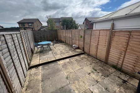 Orchid Close - Photo 3