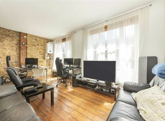 Christina Street - Photo 1