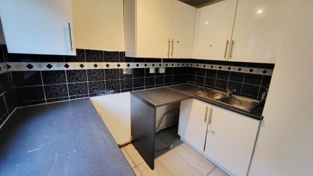 Mandeville Court, London - Photo 3