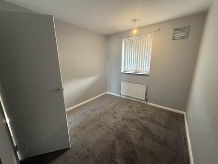 49 Locksley Gardens, Belfast, BT10 0EB - Photo 2