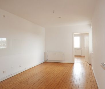 Neuvermietung nach Renovierung! Ca. 57 m² große 2-Zimmerwohnung mit... - Photo 2