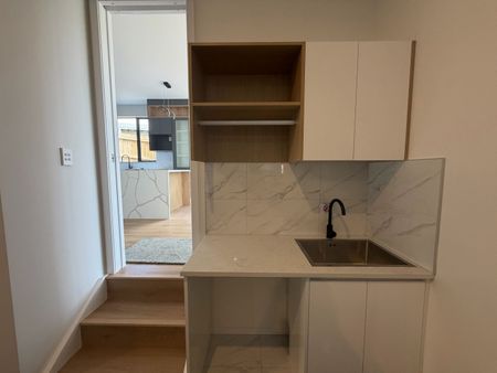 4 Bedrooms on Raphael Pl - Photo 4