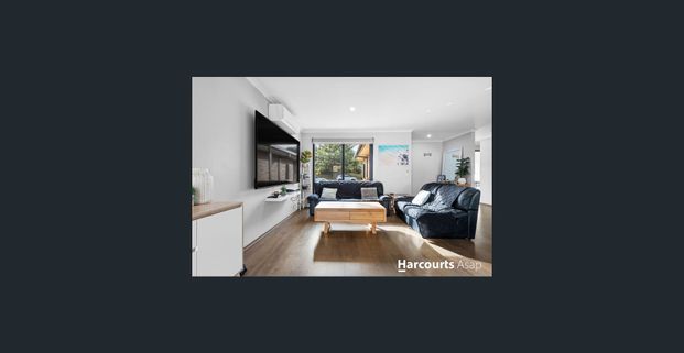 Space for the Whole Family — In a Prime Pakenham Pocket - Photo 1