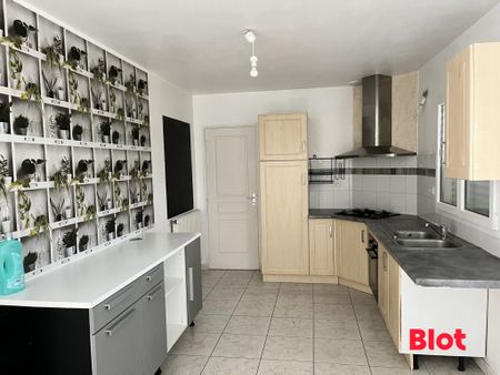 Location Maison 6 pièces 137m² ACIGNE 35690 - Photo 3