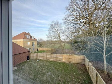 Whistler Drive, Barnet, EN4 - Photo 2