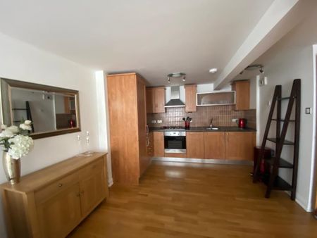 2 bedroom flat to rent - Photo 5