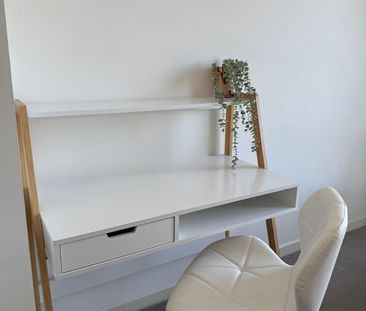 Room in a Shared Flat, Adenmore Road, SE6 - Photo 5