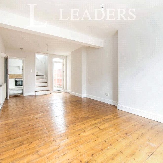 2 bedroom house to rent Bramford Lane, Ipswich, IP1 - Photo 1