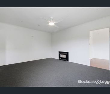 Stunning Family Home - Photo 1