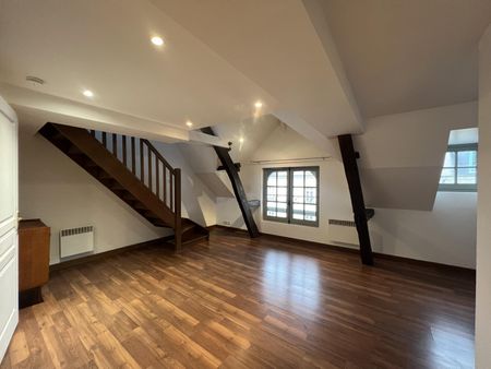 Location Appartement RENNES / Quartier CENTRE HISTORIQUE - Photo 3