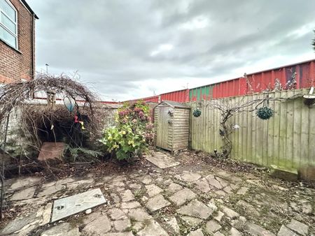 2 bedroom terraced house to rent - Photo 5