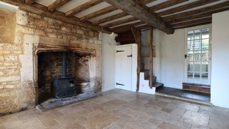 2 bedroom cottage to rent - Photo 2