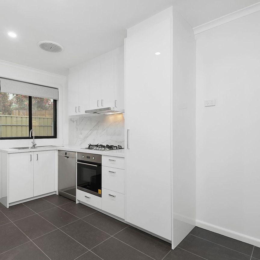 Unit 4/14 Hampton Road, Essendon. - Photo 1