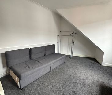 Studio Flat, Thornleigh Road, BS7 - Photo 1