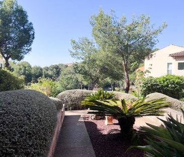 Spacious apartment in Las Olas Cala Fornells complex. - Photo 4
