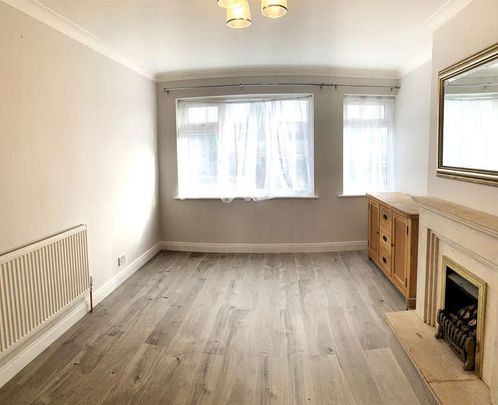 Spencer Road, HA3 - Photo 1