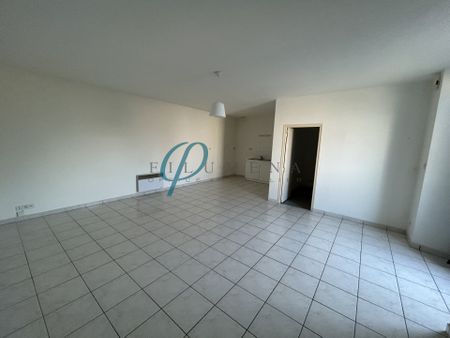 Location Appartement 3 pièces 56m² ST PIERRE MONTLIMART 49110 - Photo 5