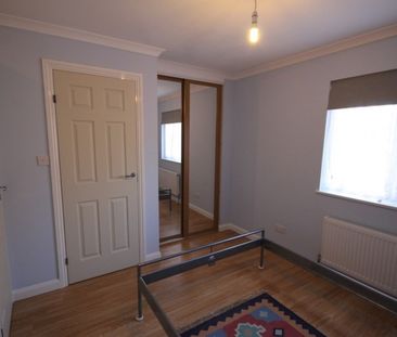 Pinkcoat Close, Feltham, Middlesex,TW13 - Photo 4