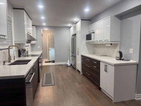 For Lease - 39 Davean Drive, Toronto, Ontario - Photo 1