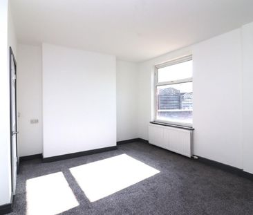 2 bedroom House To Let - Photo 1