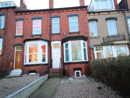 Silver Royd Hill (room 2), Armley, Leeds - Photo 2