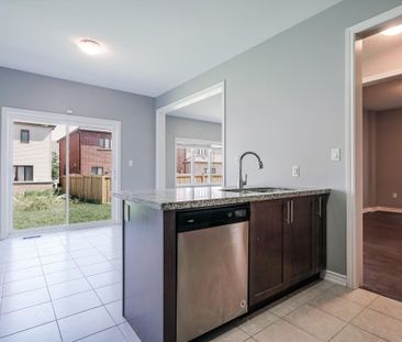 For Lease - 51 Arthur Mclaughlin Street, Clarington, Ontario - Photo 5