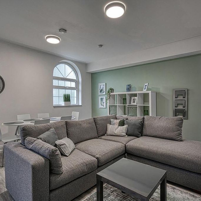 1 bedroom in a house share to rent - Photo 1