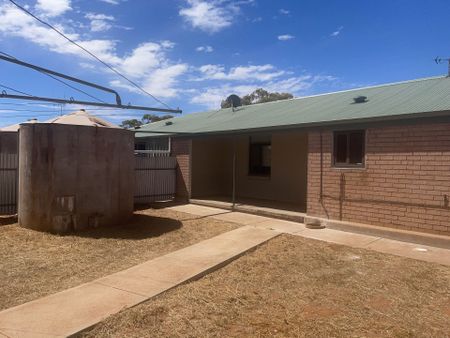 11 O'Dea Street, Whyalla Stuart - Photo 4